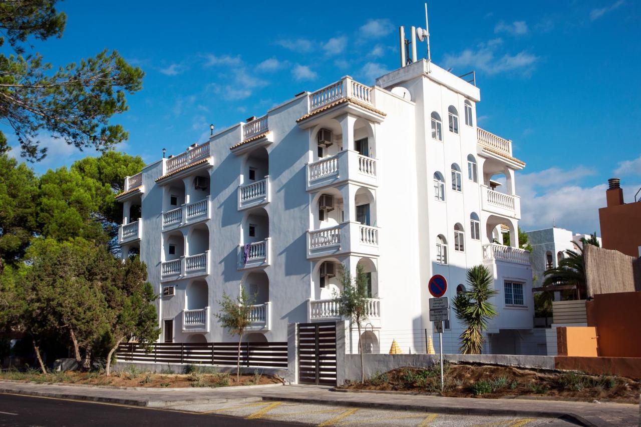 Apartamentos Top Secret Prestige Es Pujols - Formentera Vacaciones Eksteriør billede