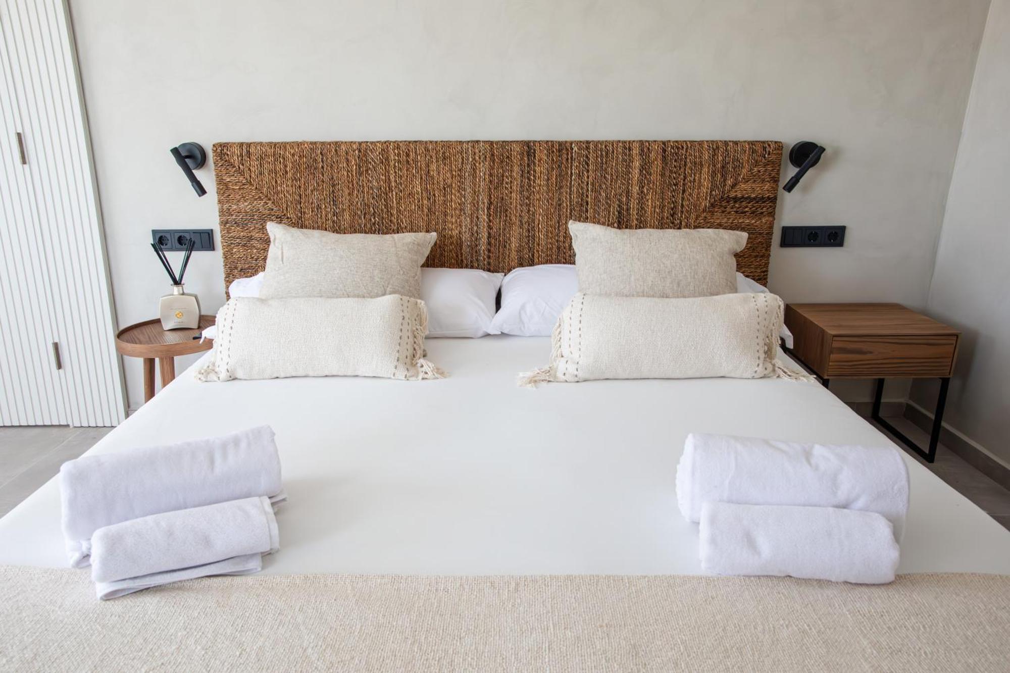 Apartamentos Top Secret Prestige Es Pujols - Formentera Vacaciones Eksteriør billede